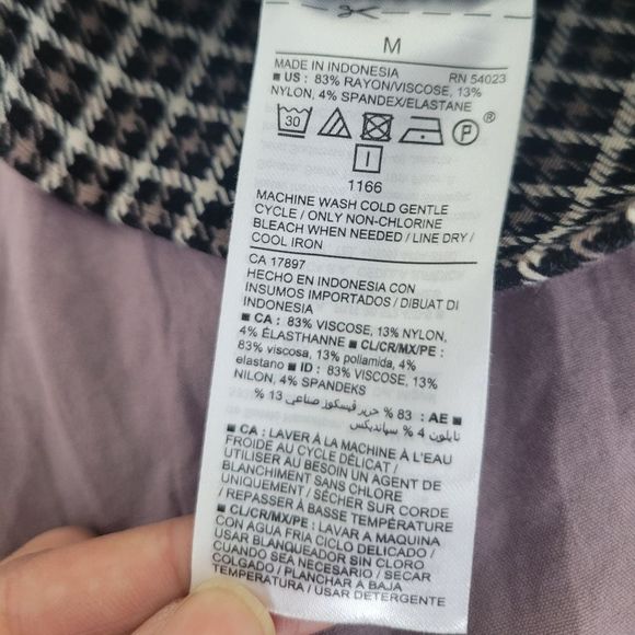 Old Navy Skinny Dress Pants - Picture 5 of 5